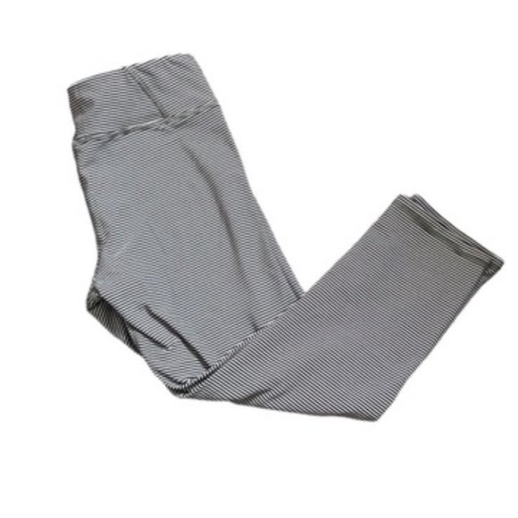 Black & White Striped Capri Workout Athletic Leggings American Eagle size S - Picture 2 of 7